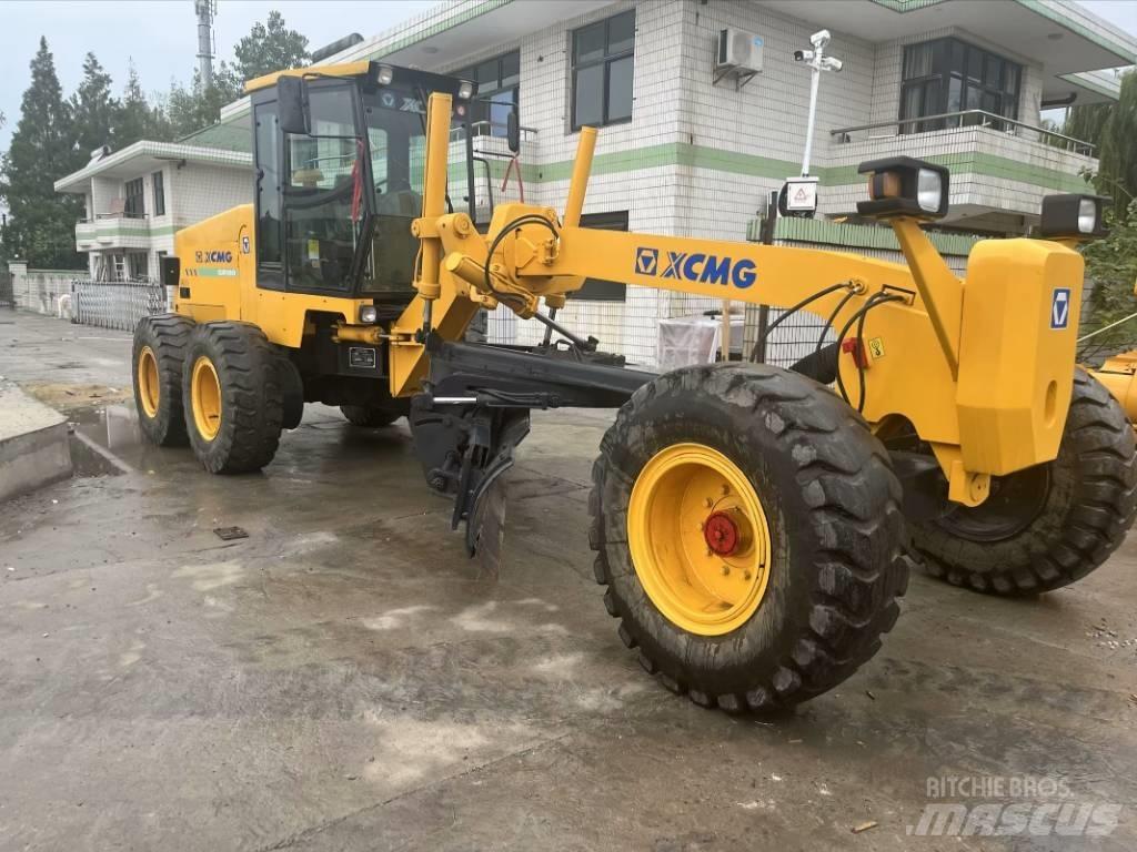 XCMG GR 180 Грейдеры