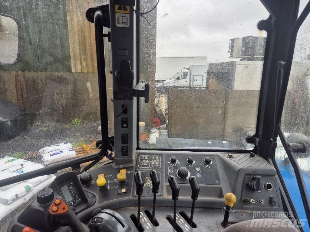 New Holland TM 165 Трактора