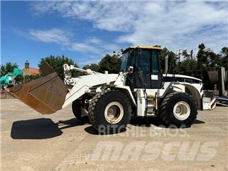 CAT 962 G Фронтальные погрузчики