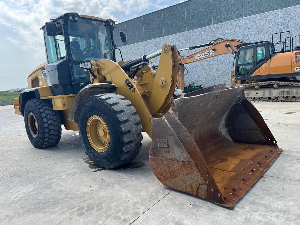 CAT 938 K Фронтальные погрузчики