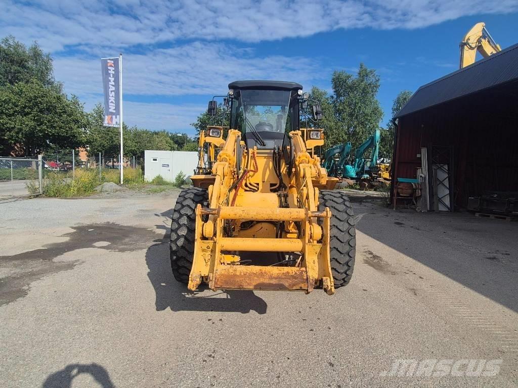LiuGong 842 Фронтальные погрузчики