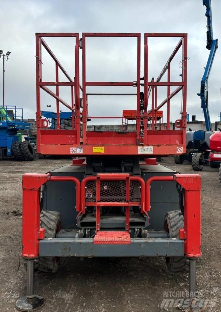 SkyJack SJ 6832 RT Ножничные подъемники