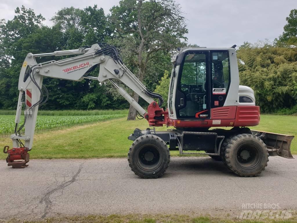 Takeuchi TB295W Колёсные экскаваторы
