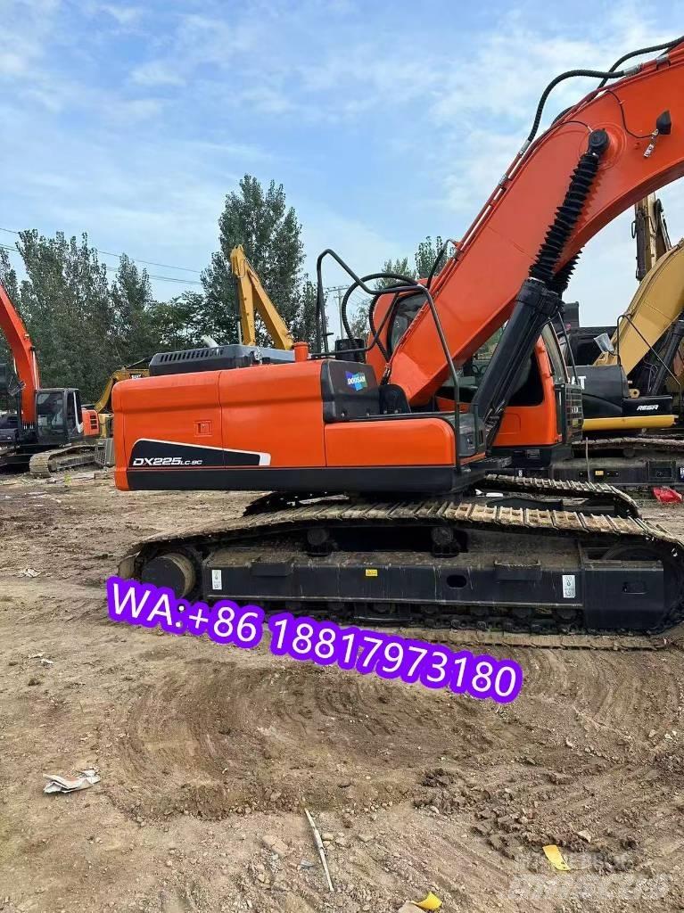 Doosan DX 225 LC Гусеничные экскаваторы