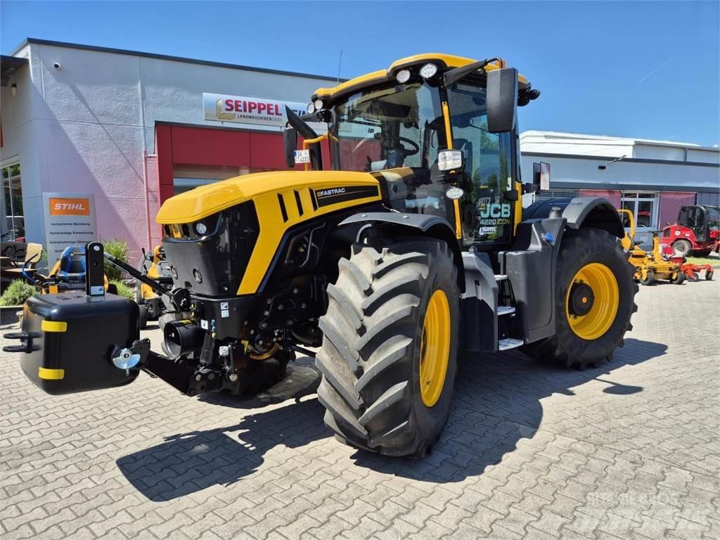 JCB FASTRAC 4220 Трактора