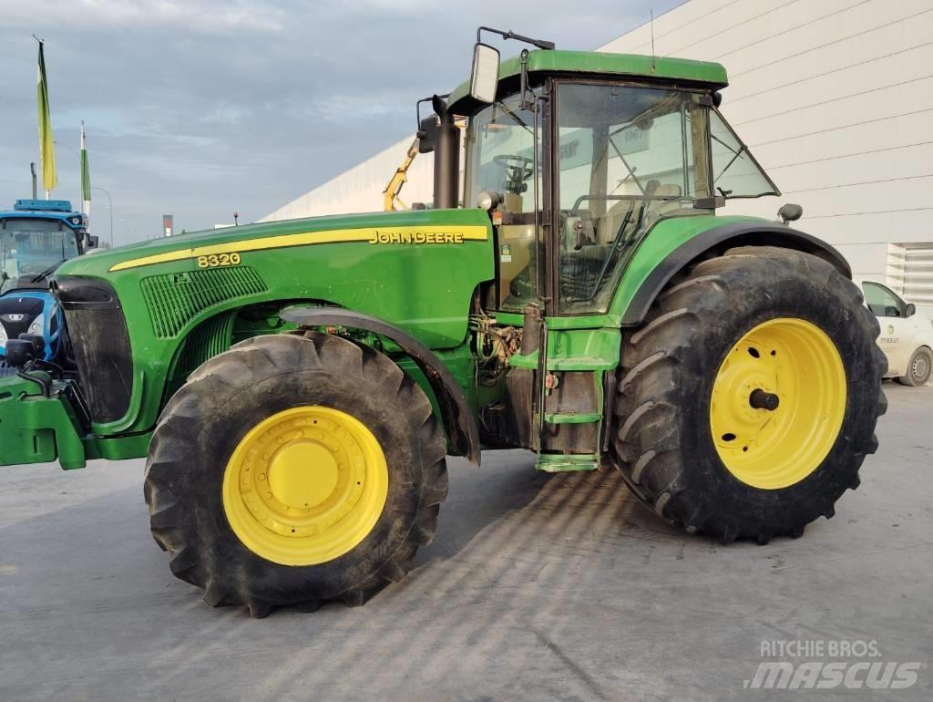 John Deere 8320 Трактора