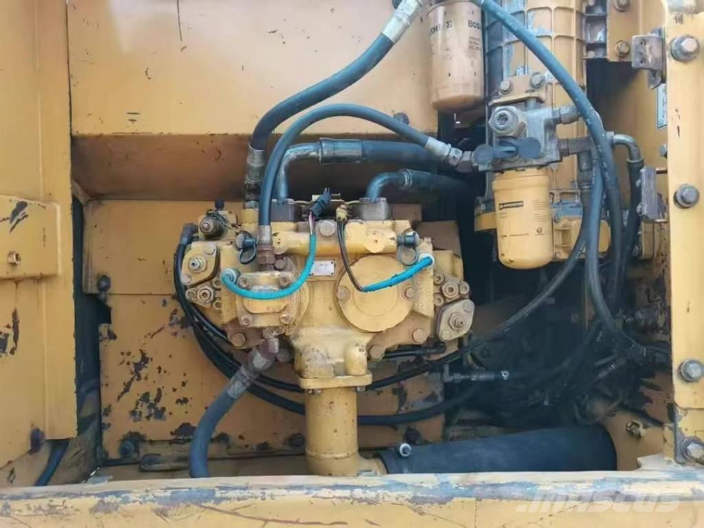 CAT 320 D L Гусеничные экскаваторы