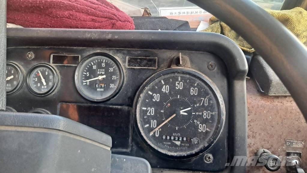 Kato NK 1000 Автокраны