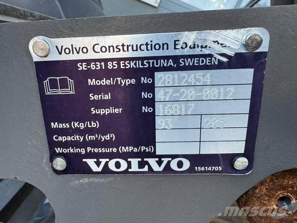 Volvo L30G Фронтальные погрузчики