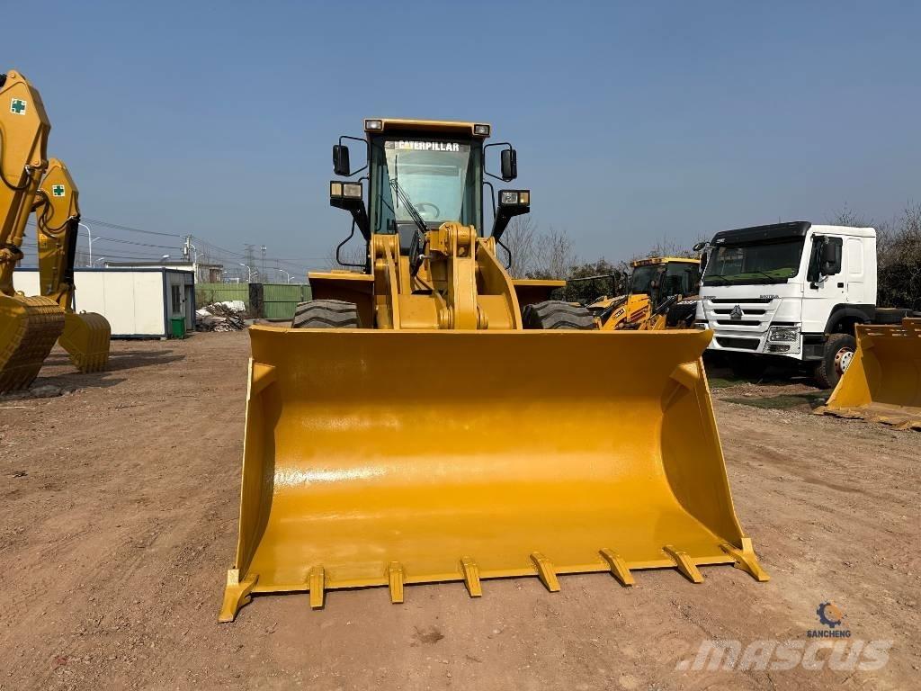 CAT 950G Фронтальные погрузчики