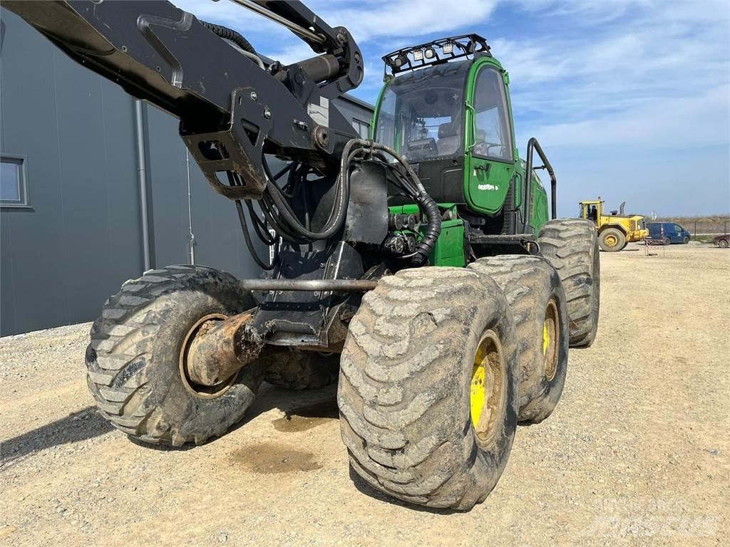 John Deere 1470E Харвестеры