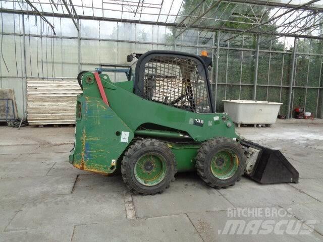 JCB 135 R Мини-погрузчики
