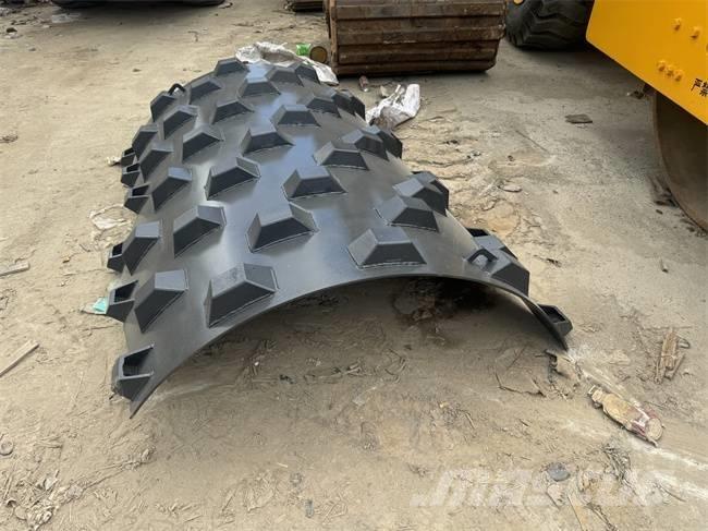 XCMG XS 223 J Грунтовые катки