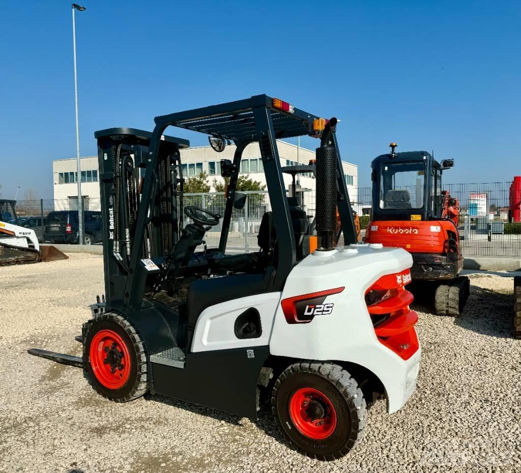 Bobcat D 25 NXP Дизельные погрузчики
