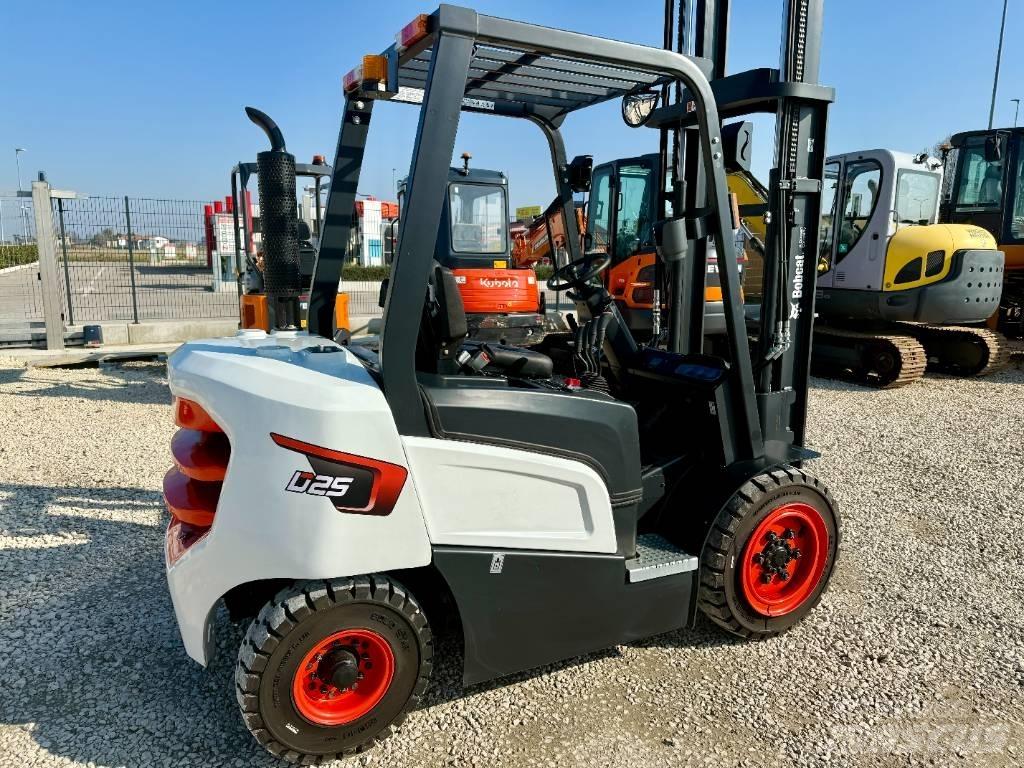 Bobcat D 25 NXP Дизельные погрузчики