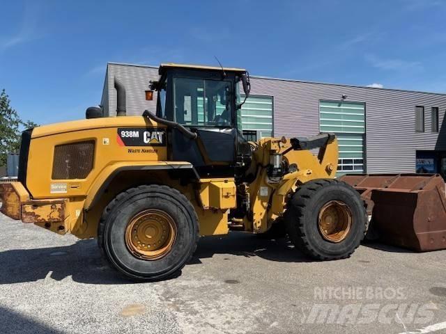 CAT 938 M Фронтальные погрузчики