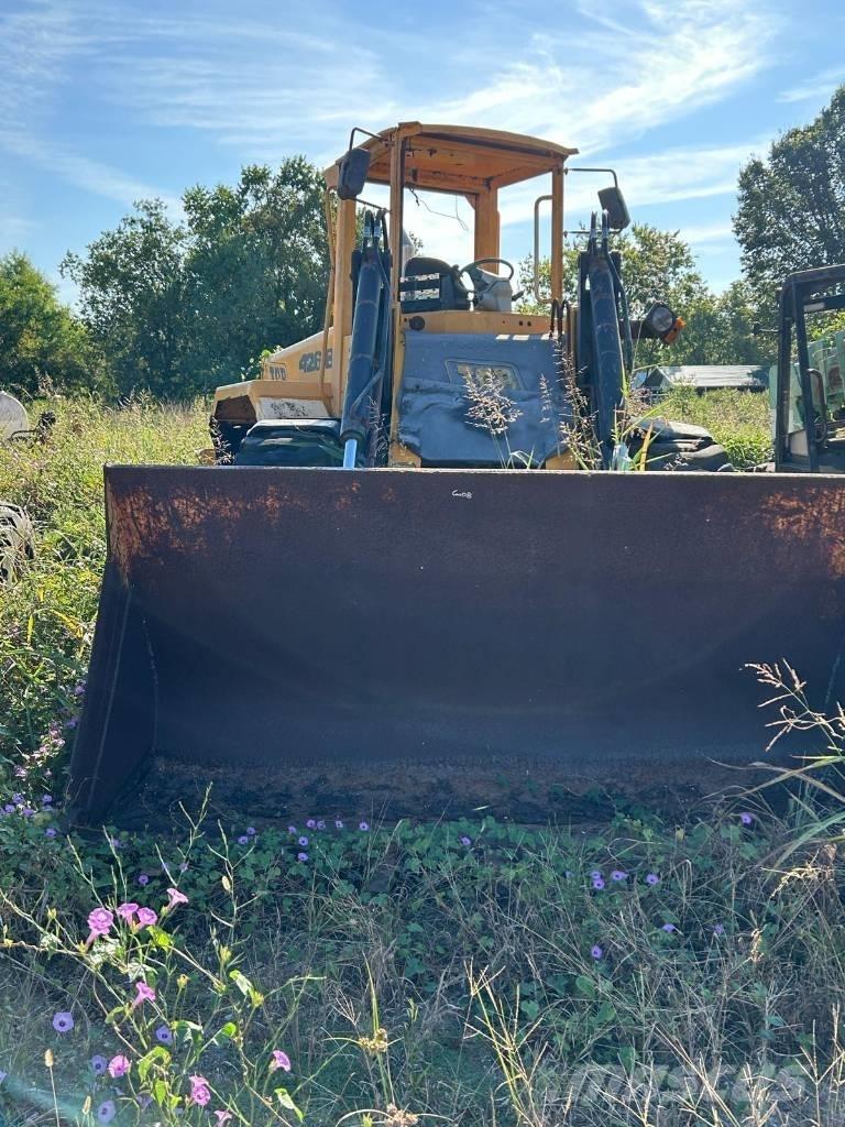 JCB 426 B Фронтальные погрузчики