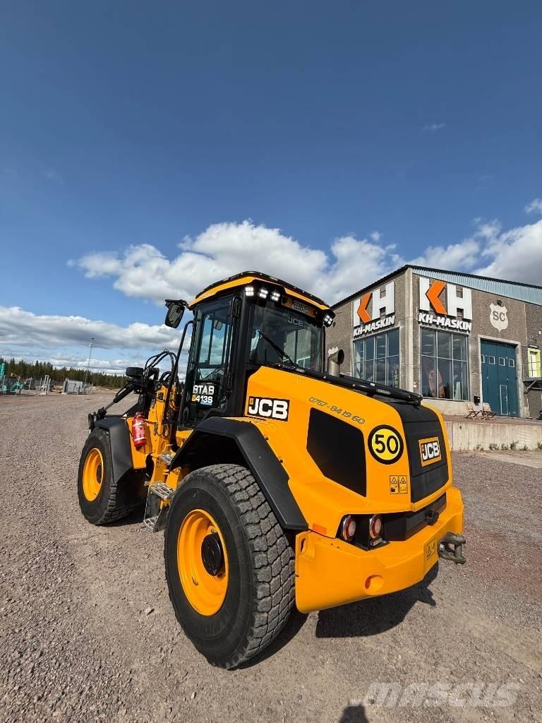 JCB 413S Фронтальные погрузчики