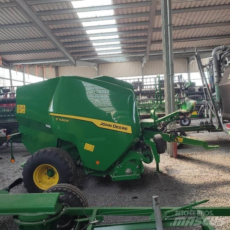 John Deere F441M Рулонные пресс-подборщики