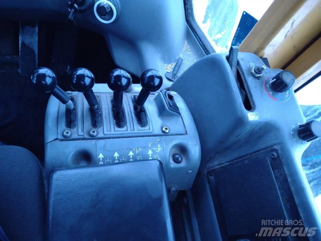 Volvo L 90 E Фронтальные погрузчики