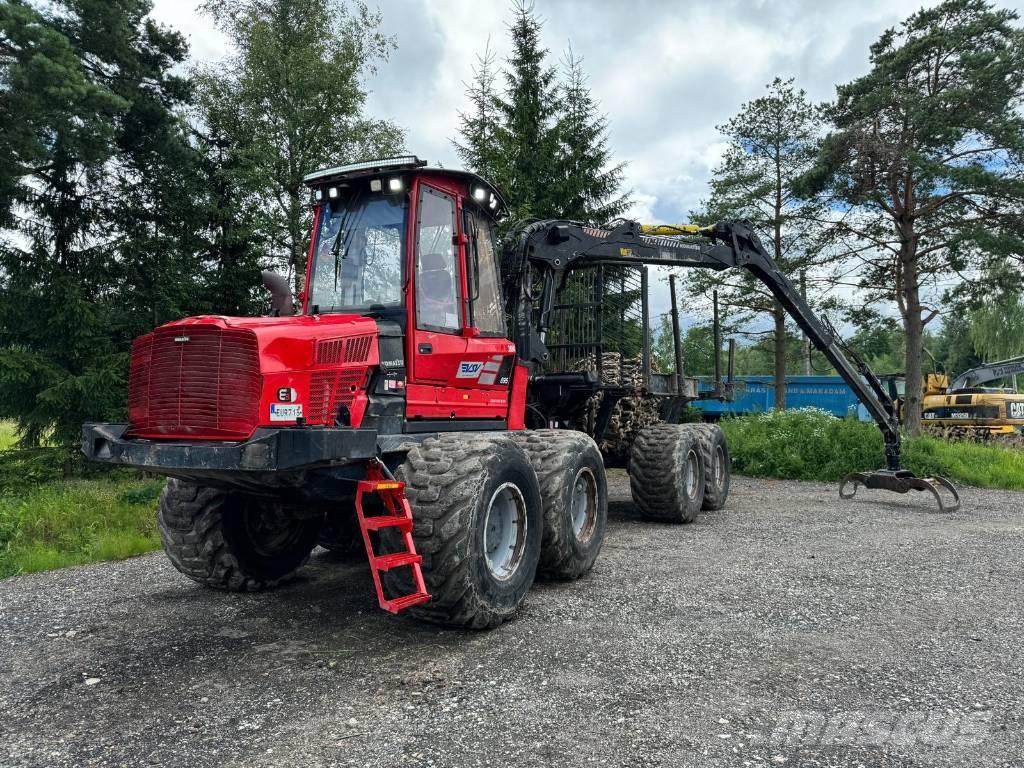 Komatsu 895 Форвардеры