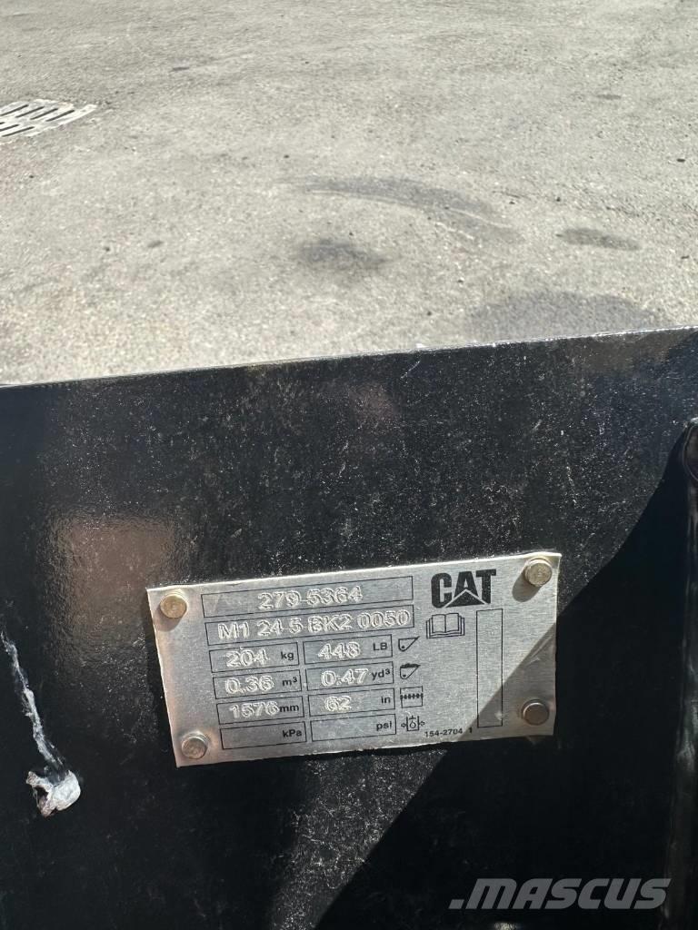CAT 226D3 Мини-погрузчики