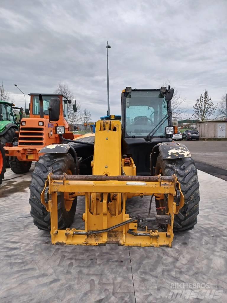 JCB 540-70 Сельскохозяйственные телескопические погрузчики