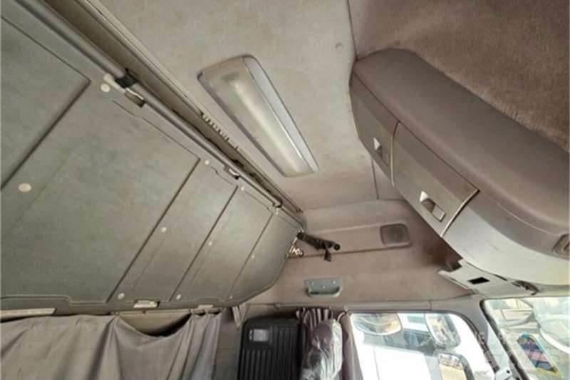 UD TRUCKS QUON Специальные грузовики