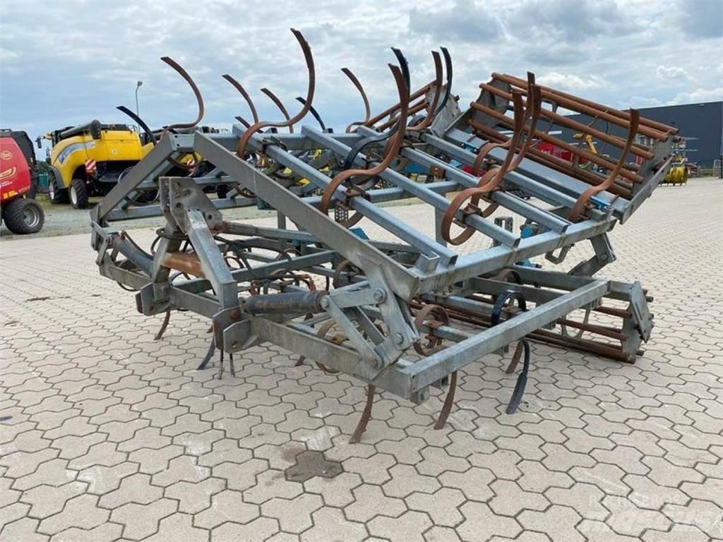  FEDERZINKENGRUBBER Культиваторы сплошные