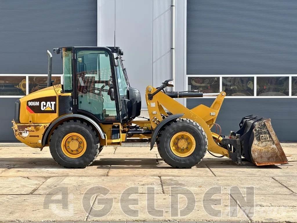 CAT 906M - NEW TYRES Фронтальные погрузчики