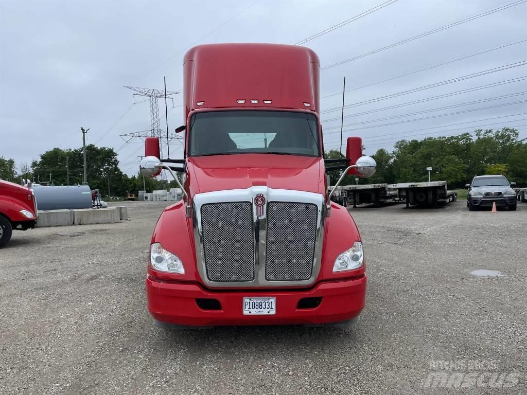 Kenworth T 680 Седельные тягачи