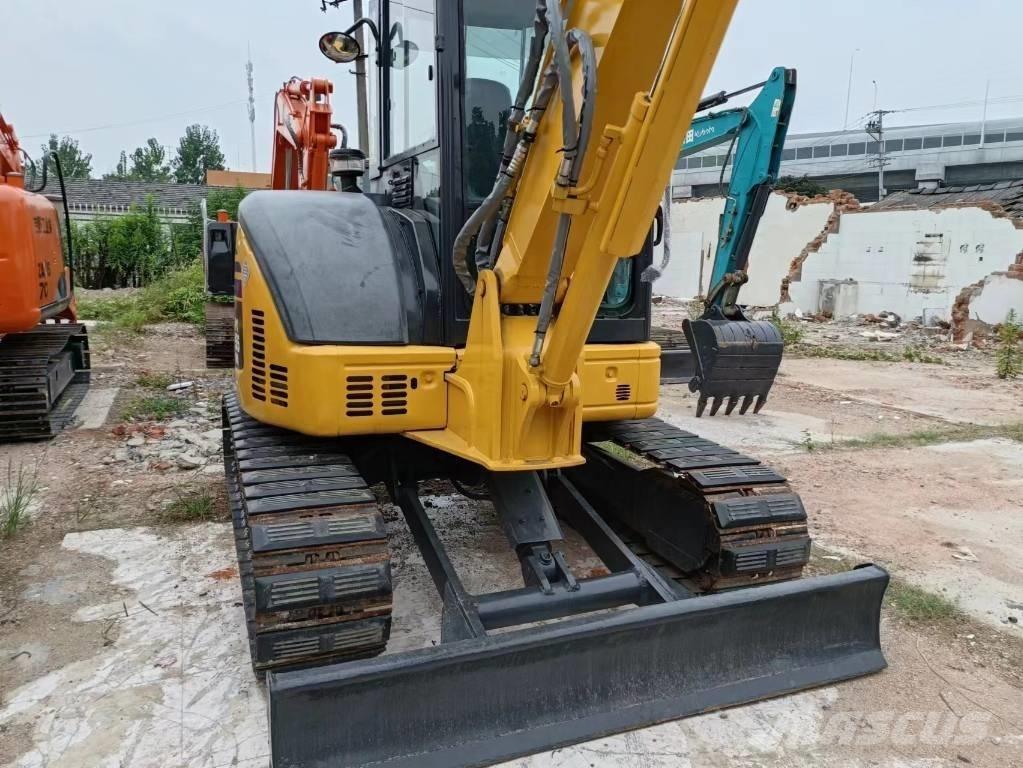 Komatsu PC 55 MR Гусеничные экскаваторы