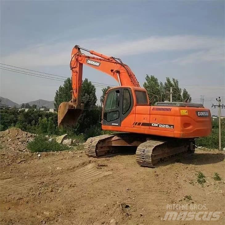 Doosan DX 225 LC-9C Гусеничные экскаваторы