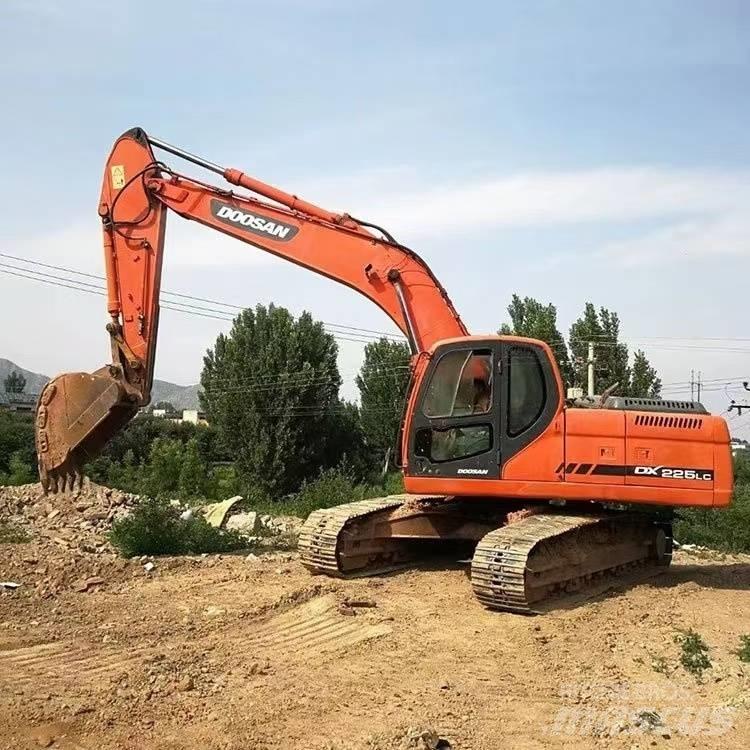 Doosan DX 225 LC-9C Гусеничные экскаваторы