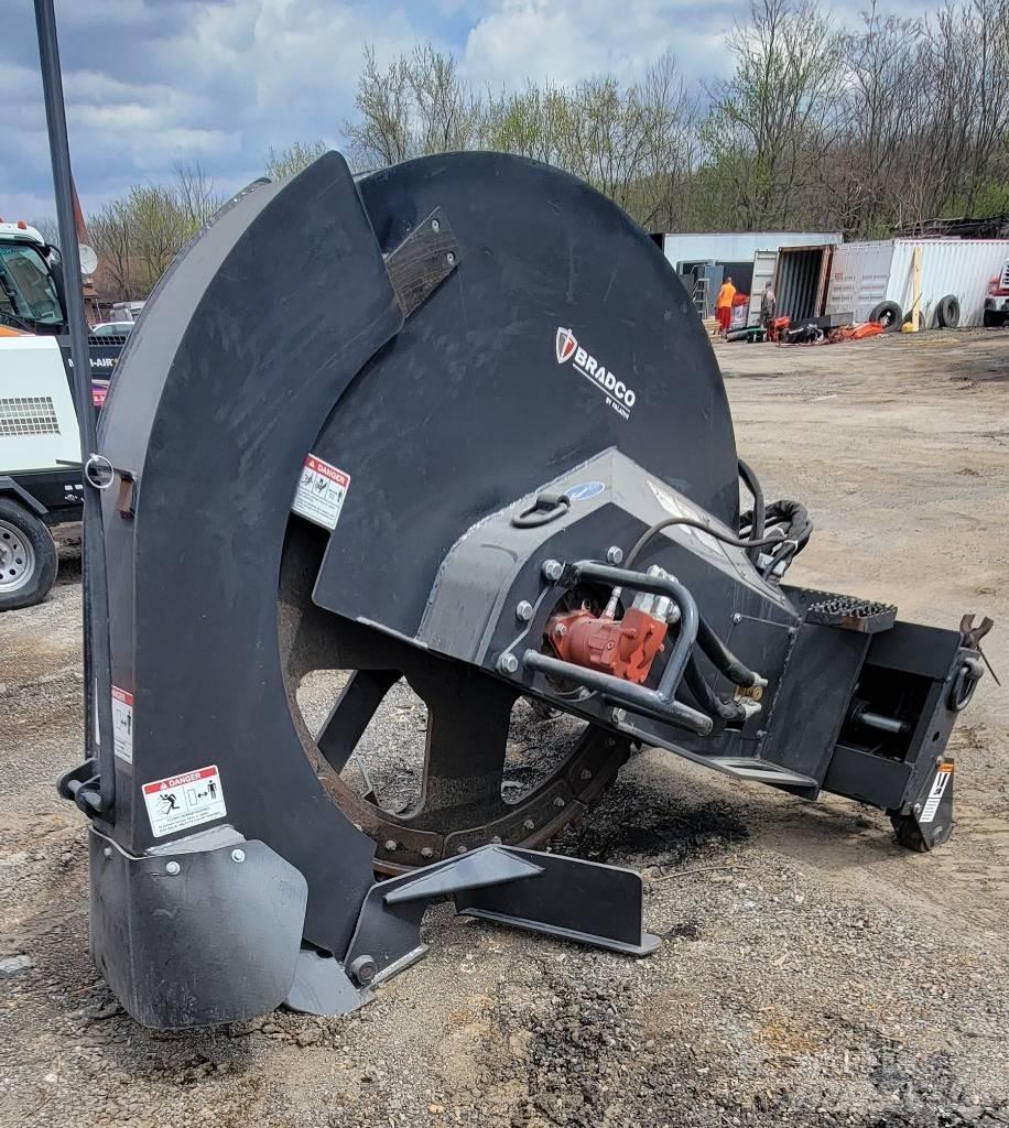 Bradco X24-610 Швонарезчики