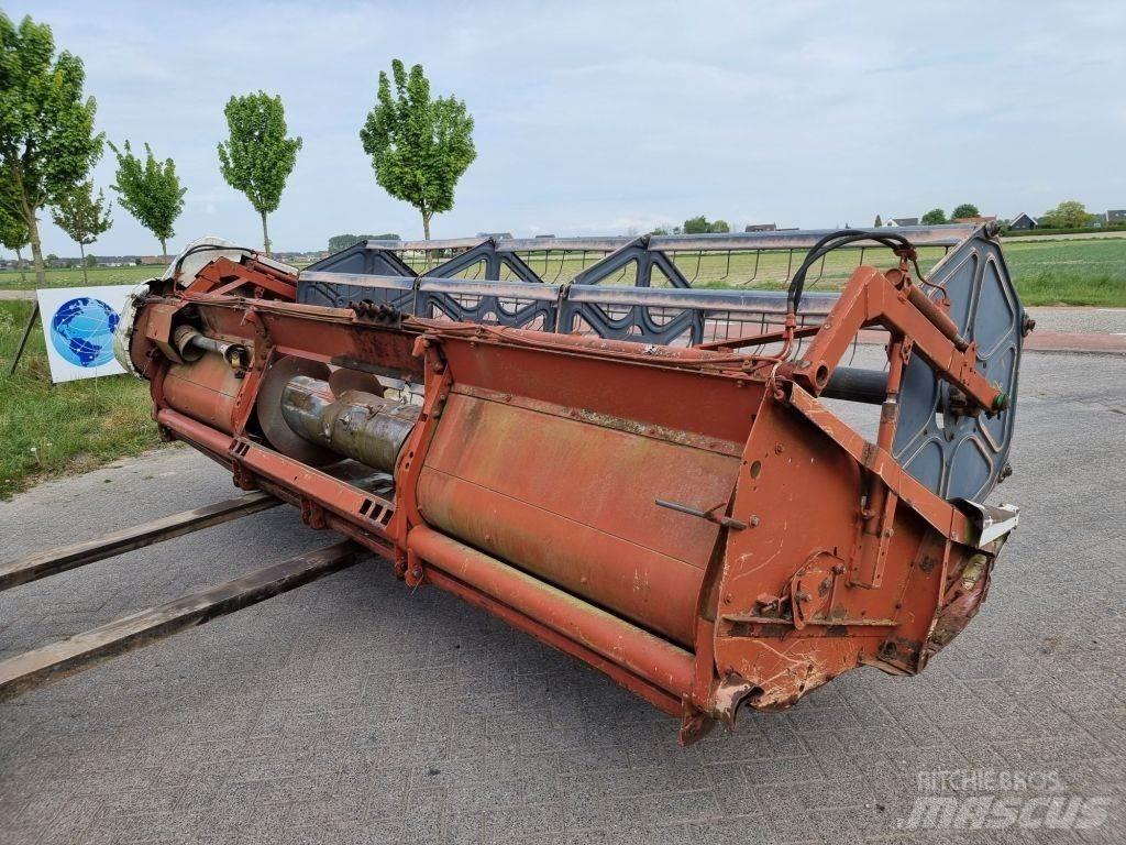 Laverda 3500 Зерноуборочные комбайны