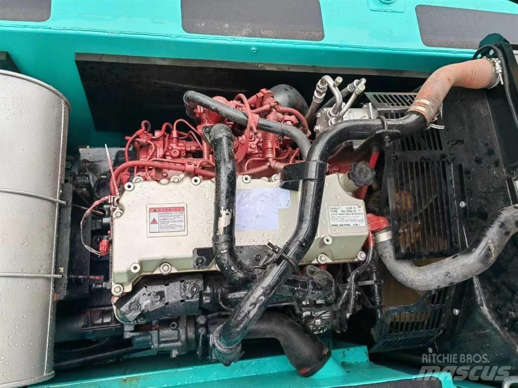 Kobelco SK200D Гусеничные экскаваторы