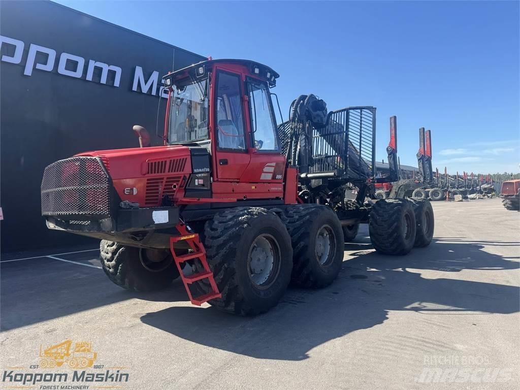 Komatsu 895 Форвардеры
