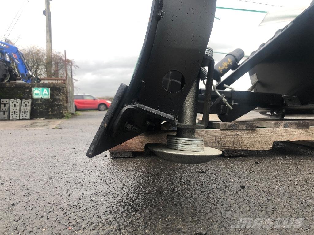 JCB Snow Plough Строительные плуги