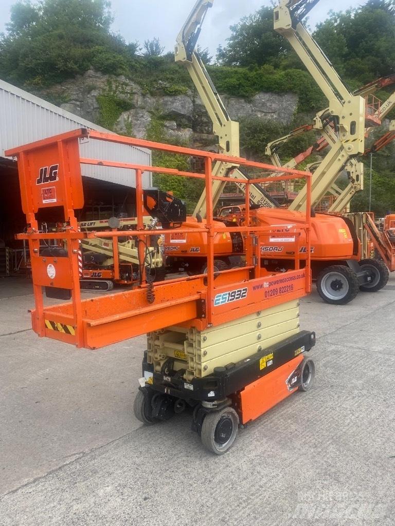 JLG ES 1932 Ножничные подъемники