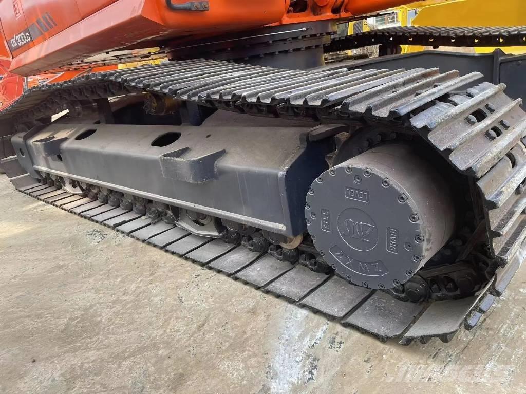 Doosan DX300LC Гусеничные экскаваторы