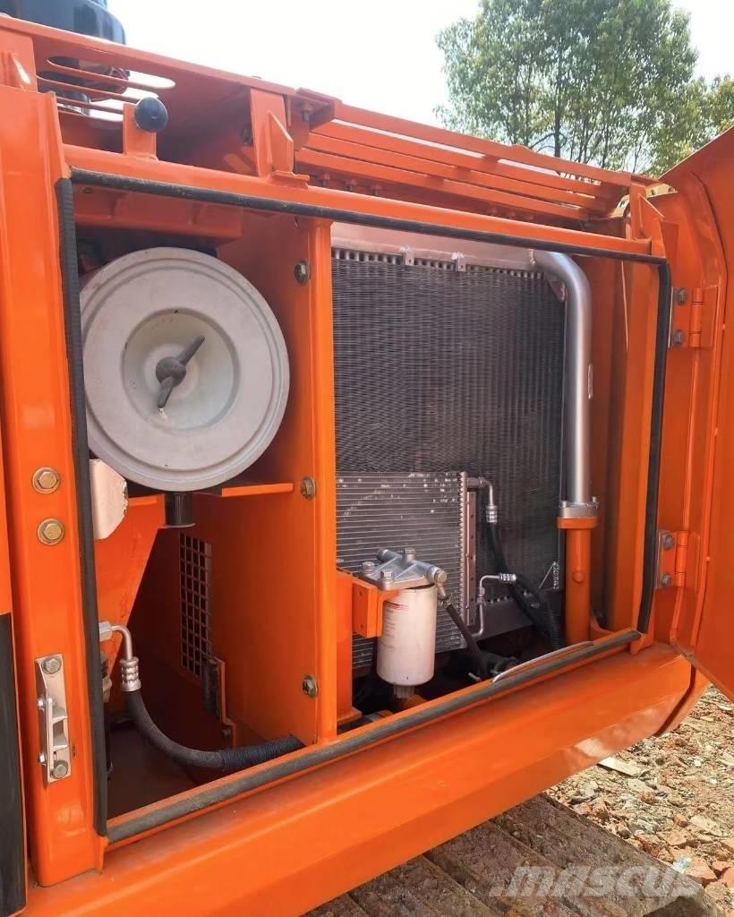 Doosan 150 Гусеничные экскаваторы