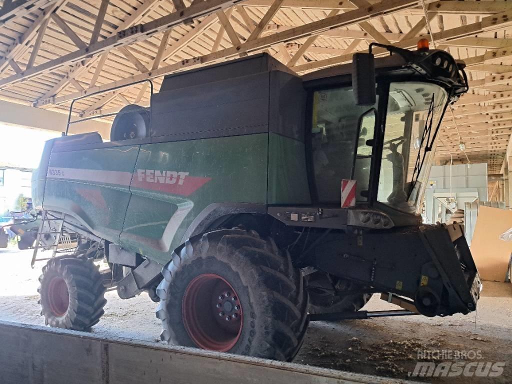 Fendt 6335 C Зерноуборочные комбайны