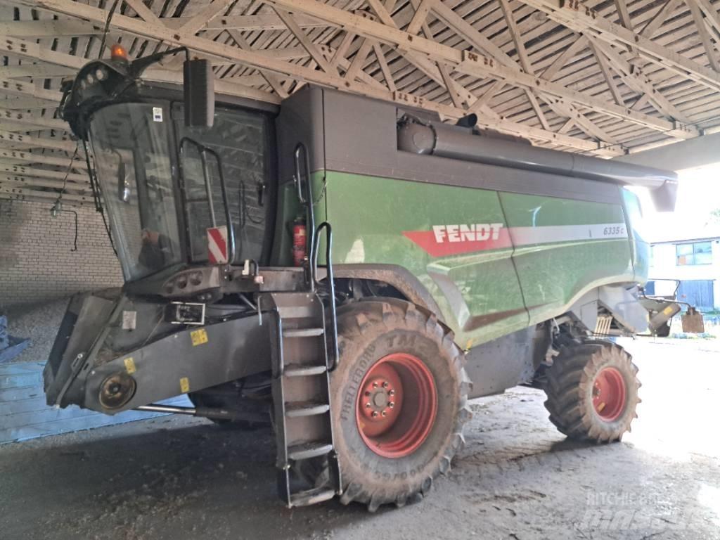 Fendt 6335 C Зерноуборочные комбайны