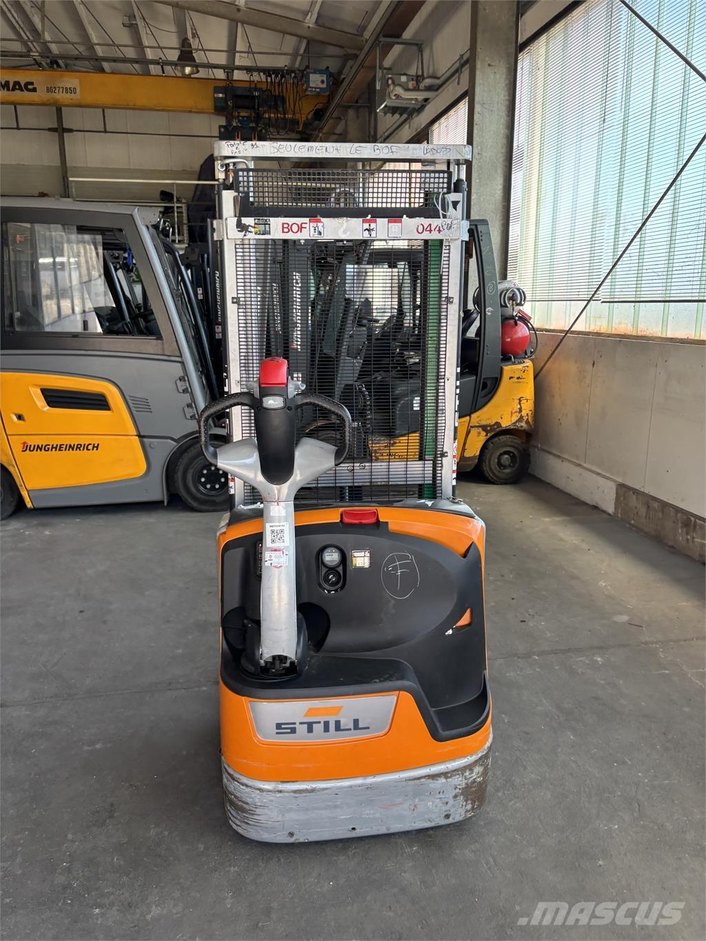 Still EXV 12i Самоходные электроштабелёры