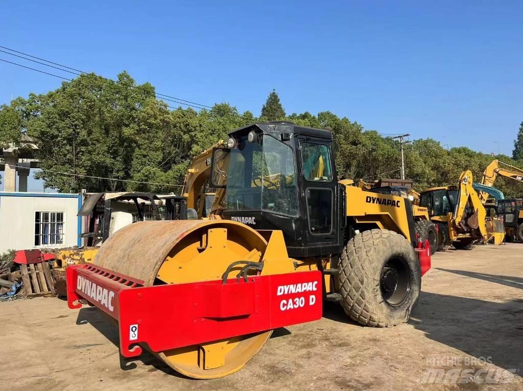 Dynapac CA 30 D Грунтовые катки