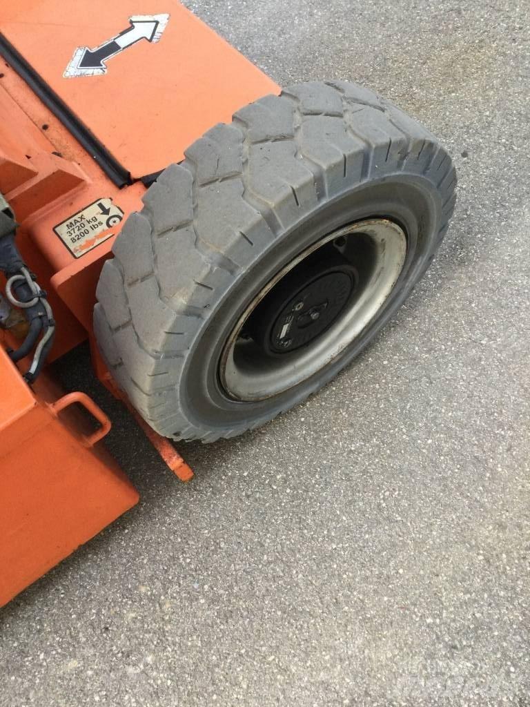 JLG E 300 AJP Коленчатые подъемники