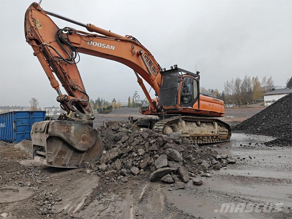 Doosan DX520LC Гусеничные экскаваторы