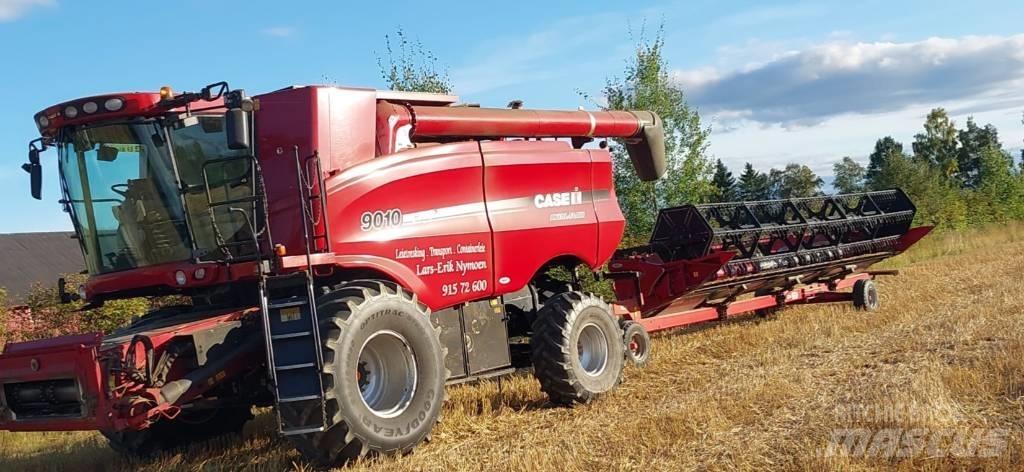 Case IH 9010 Зерноуборочные комбайны
