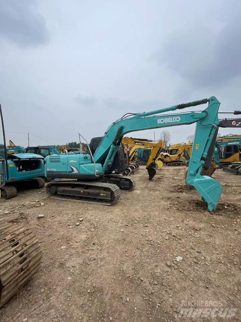 Kobelco SK140 Гусеничные экскаваторы